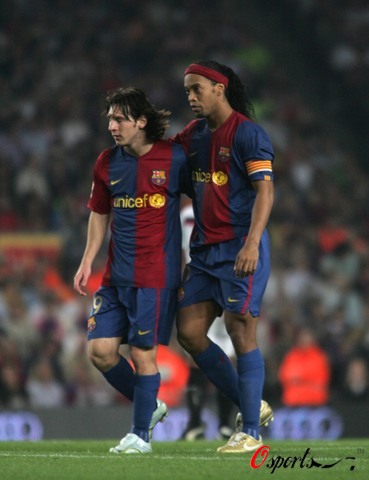 德转列过去5年冬窗引援支出排名：切尔西、曼城、尤文前三