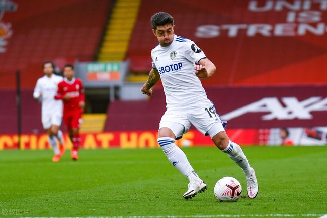 爆大冷！汤普森梦回巅峰，双状元空砍47+21+12，一战认清5名球星