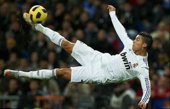 快船117-109黄蜂取3连胜，伦纳德35分，哈登32+10